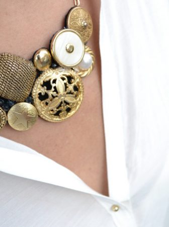 Vintage Buttons Necklace