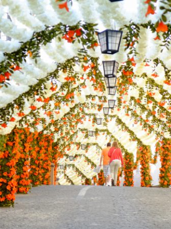 Festas do Povo, una città decorata con la carta