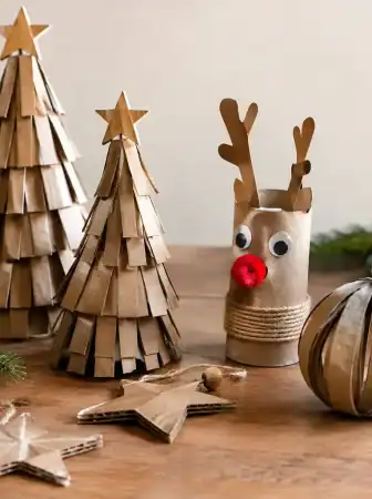 Decorazioni natalizie con materiali riciclati